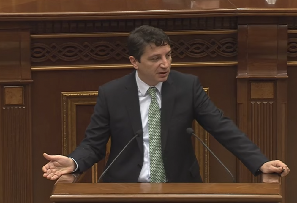 Մեր կառուցած դղյակներն ու պալատները դպրոցներն ու մանկապարտեզներն են. ֆինանսների նախարար