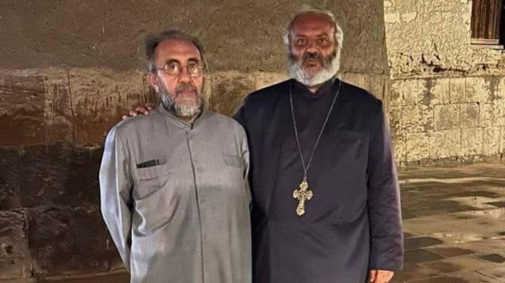 Անհրաժեշտ է հրավիրել եպիսկոպոսաց ժողով, ինչպես նաև ապահովել ապօրինի ազատազրկված երեք սրբազաններիս մասնակցությունը. Բագրատ և Միքայել սրբազանները դիմել են Վեհափառին