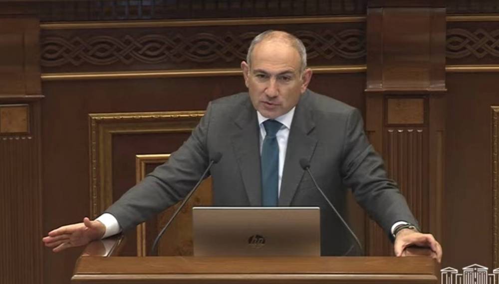 Ադրբեջանի տարածքով բերված ցորենի թեփը կարան տան խոզերին, այդ խոզի միսը ձեր առաջնորդը չի՞ ուտելու, թե՞ ինքը խոզի միս չի ուտում. Փաշինյանը՝ «Հայաստան» խմբակցությանը