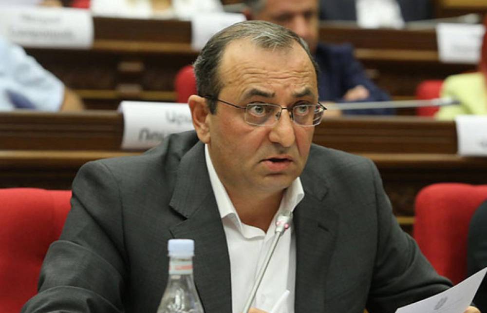 Էս մարդը, պարզվում է, չգիտի, որ իր նախարարության ֆունկցիան այլ է. Արծվիկ Մինասյանը՝ Դավիթ Խուդաթյանին