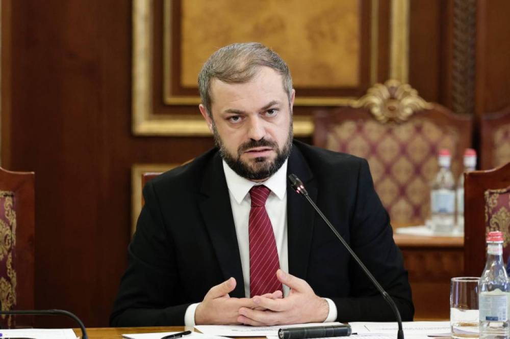 4-րդ կարգի ցորեն ՀՀ եկել է ոչ միայն հիմա, ոչ միայն Սերժի, Ռոբի ու Լևոնի ժամանակ, այլև Դեմիրճյանի, Զառուբյանի, Քոչինյանի ու իրենցից առաջ եղած մարդկանց ժամանակ. Պապոյան