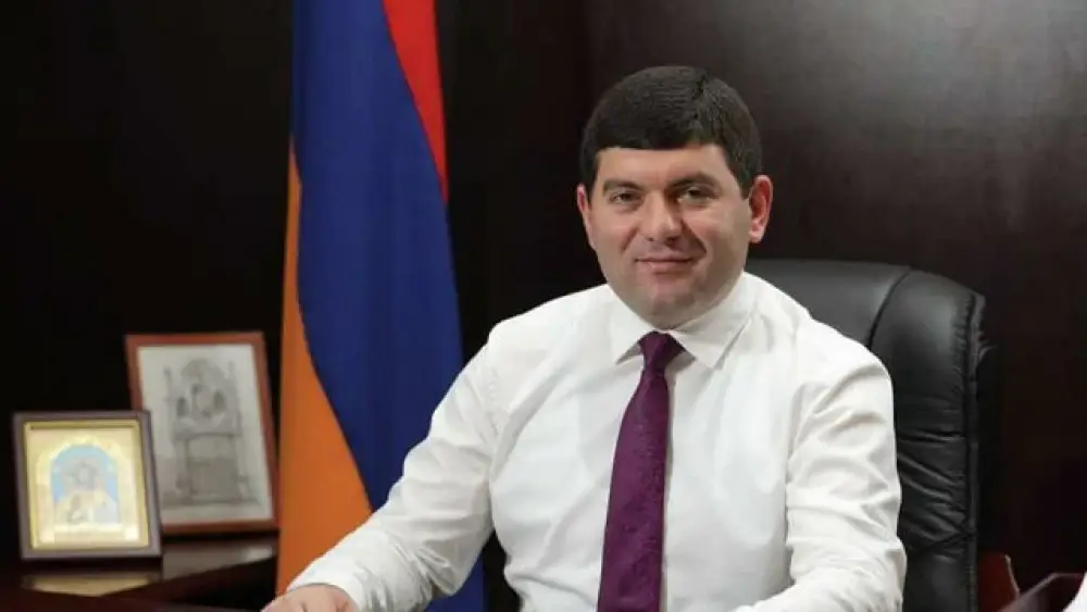 Անհրաժեշտ է ոտքի կանգնել։ Պայքարել հանուն մեր եկեղեցու, հանուն մեր պետության, հանուն մեր ժողովրդի, հանուն մեր ապագայի. Դավիթ Համբարձումյան