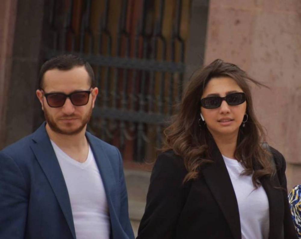 Որ ասում եմ` ես, Արուսն էլ հետս է․ «Հրապարակ»