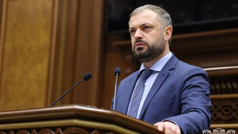 Առաջիկա օրերին երկու կարևոր միջոցառում տեղի կունենա, թույլ տվեք ինտրիգը պահեմ. Պապոյանը՝ ղազախական ցորենի ներմուծման մասին