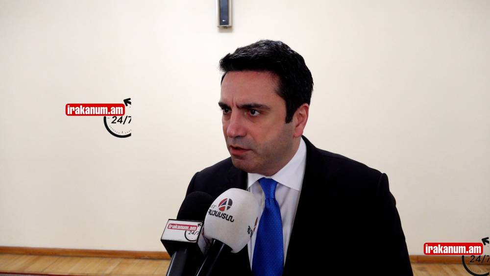 Մարդկանց անկողին մտնելու, սեռшկան հայհոյանք տալու դեմ պետք է պայքարենք. Սիմոնյան