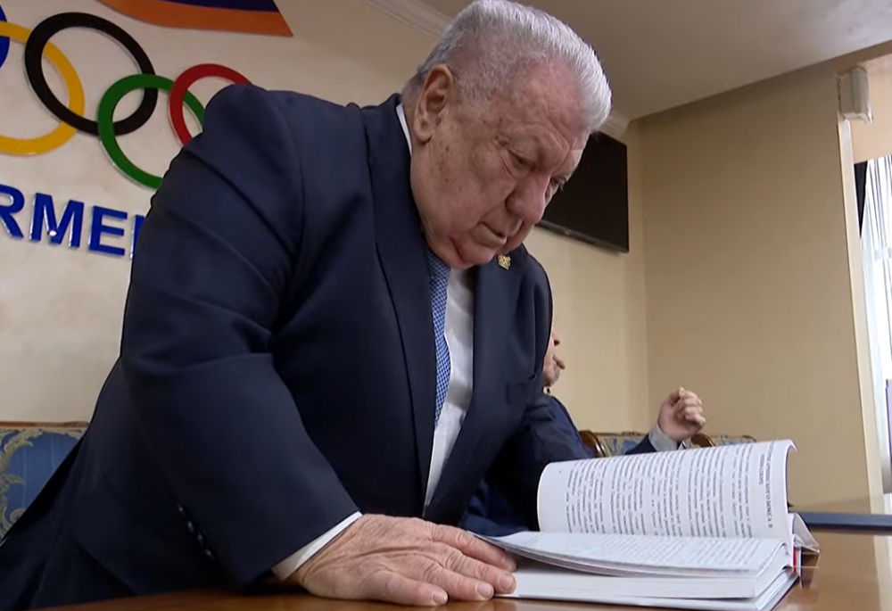 «Իմ կյանքի ռինգը». Լույս է տեսել ՀԱՕԿ փոխնախագահ, բռնցքամարտի միջազգային կարգի մրցավար Դերենիկ Գաբրիելյանի գիրքը (Տեսանյութ)