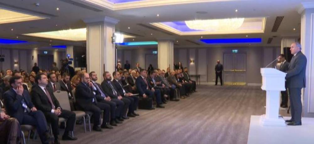 Ադրբեջանցի լրագրողների էին Հայաստան հրավիրել ․«Հրապարակ»