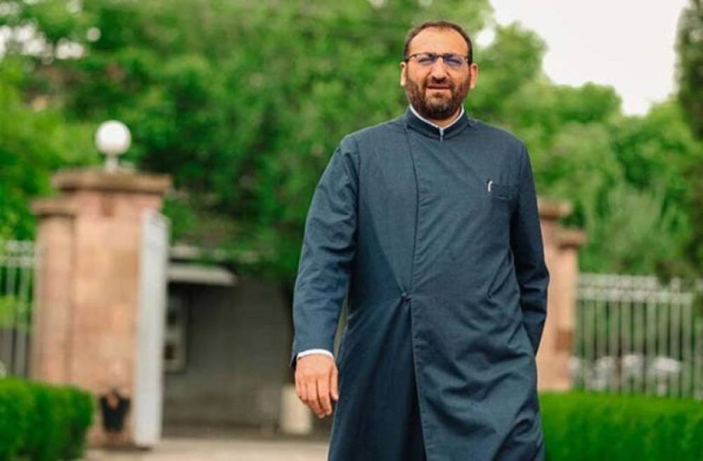 Արշակ Սրբազանը անհեթեթ վարույթներով հարցաքննության է հրավիրվել․ Սրբազանը հրաժարվել է ցուցմունք տալ