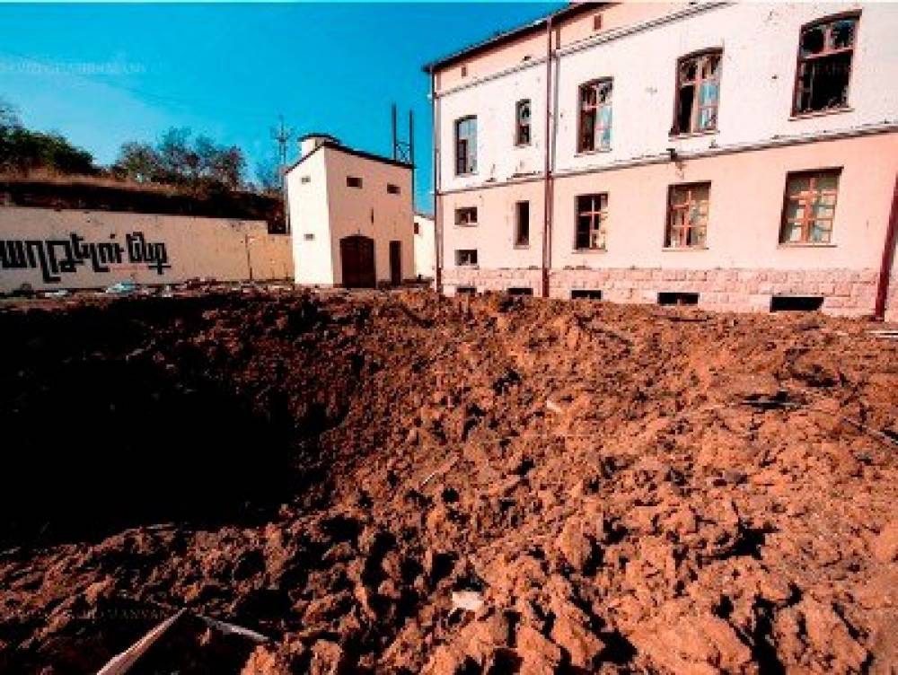 Շուշիում հրթիռակոծությունից հետո մարդասիրական առաքելություն իրականացնելիս վիրավորում է ստացել 3 փրկարար. Արցախի ԱԻՊԾ