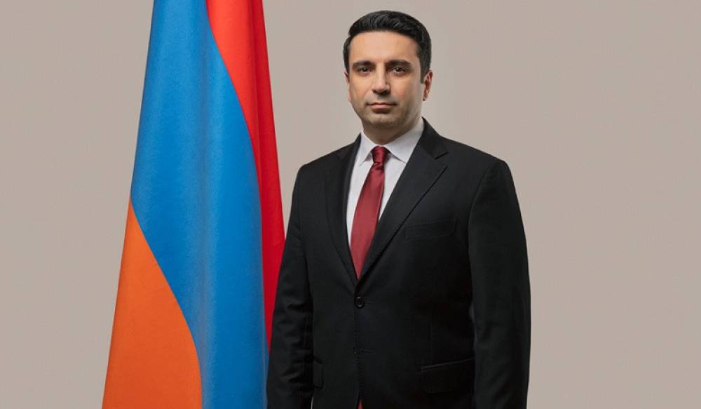 Սպառնալիքների եւ հարկադրանքի քաղաքականությունը մեզ համար անընդունելի է. Ալեն Սիմոնյանը՝ ԱՊՀ ԽՎ-ում