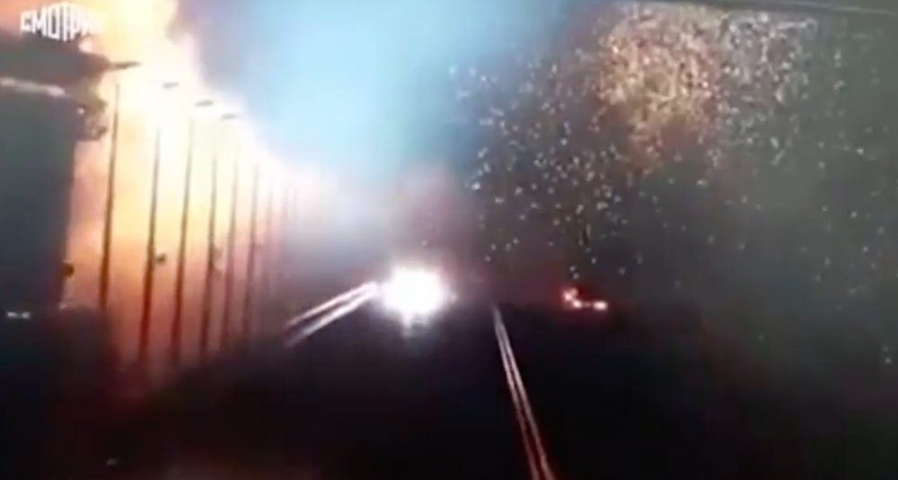 Տեսանյութ՝ Ղրիմի կամրջի վրայի պայթյունից