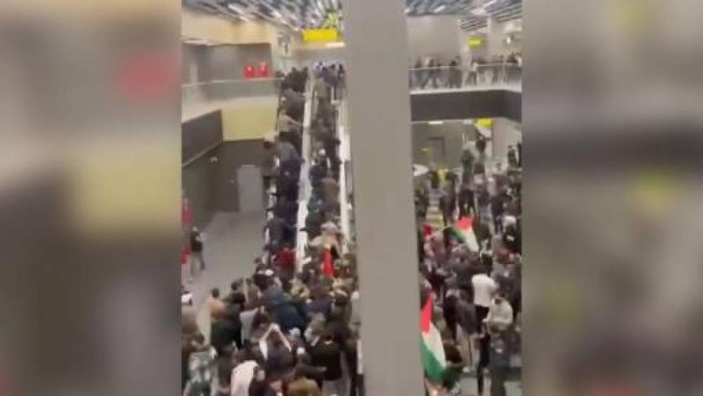 Լարված իրավիճակ է Մախաչկալայի օդանավակայանում