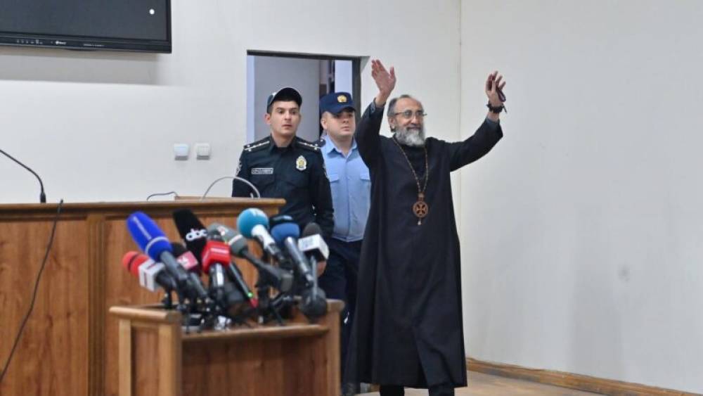 Այս գործը վաղ թե ուշ արժանանալու է անփառունակ վախճանի. ՀԱԿ-ը՝ Միքայել Սրբազանի դատավճռի մասին