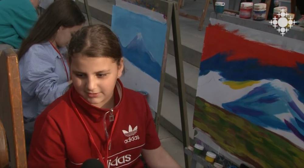 «Նկարում ենք այն, ինչ Արարատը տեսնելիս՝ զգում ենք»․ Երեխաները Մայր Աթոռում մասնակցել են «Արարատը մեր աչքերում» միջոցառմանը և պատկերել Սրբազան լեռը (Տեսանյութ)