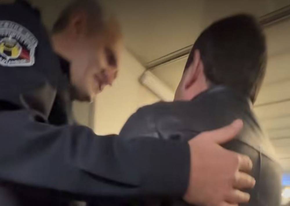 Դավիթ Համբարձումյանին կալանավորեցին ինքնաթիռից դուրս գալուց անմիջապես հետո