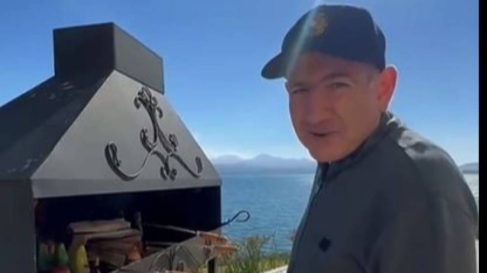 Փաշինյանը Չինաստանից վերադարձած կնոջ համար խորոված է անում