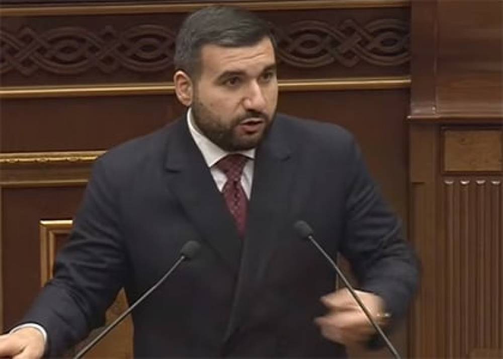 Դո՛ւք եք արյուն բերող քաղաքապետի ընտրել. Վահագն Ալեքսանյանը՝ Մարտուն Գրիգորյանին