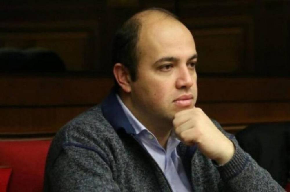 Բոլոր խնդիրների լուծման իրավական և օրինական ուղին այսօր մեկն է՝ իմպիչմենտը․ Հրանտ Մելիք-Շահնազարյան