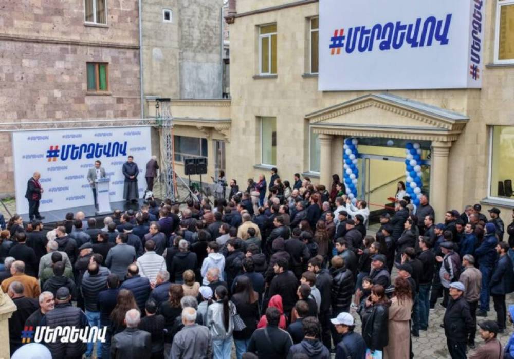 «Մեր ձևով» ժողովրդական շարժման անդամների այցը Վանաձոր. քաղաքում բացվեցին շարժման երկու գրասենյակներ
