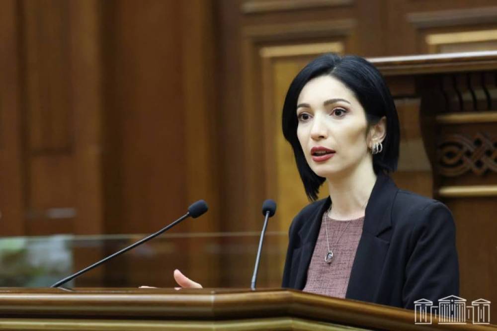 Տեր Արամին կարգալույծ անելով՝ աշխատանքային իրավունքի խախտում է տեղի ունեցել, պետք է ծանուցեին 2 ամիս առաջ․ Թագուհի Ղազարյան