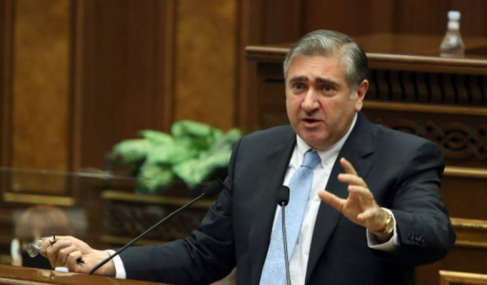 ՔՊ-ականները դեմ քվեարկեցին բռնի տեղահանված արցախցիների վերադարձի իրավունքը պահանջող բանաձևին. Խաչատրյան