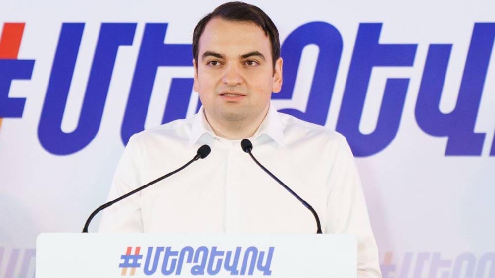 Արամ Ա կաթողիկոսն ինձ հետ զրույցում տեղեկացրել է, որ բանակցելու է Փաշինյանի հետ՝ փորձելով լուծել Հայ Եկեղեցու դեմ սանձազերծված ճնշումների հարցը. Նարեկ Կարապետյան