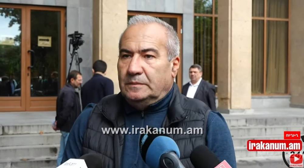 Մոլախոտը այսօր զվարճանքի մեջ է, փարթամորեն աճում է, պիտի ազատվենք սրանից.Մանուկյանը` Փաշինյանի մասին