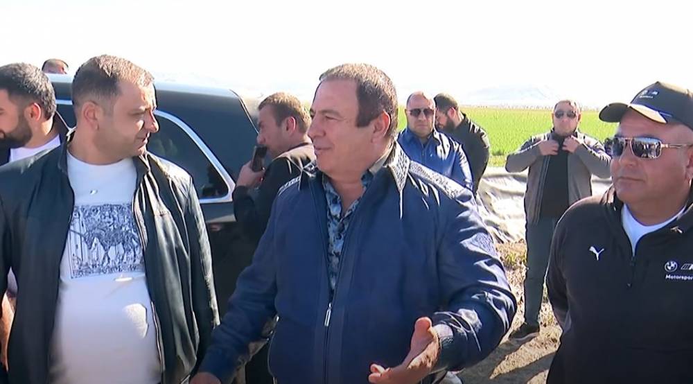 Գյուղացին կարող է և պետք է ապրի, աշխատի ու զարգանա իր հողի վրա․ Գագիկ Ծառուկյան