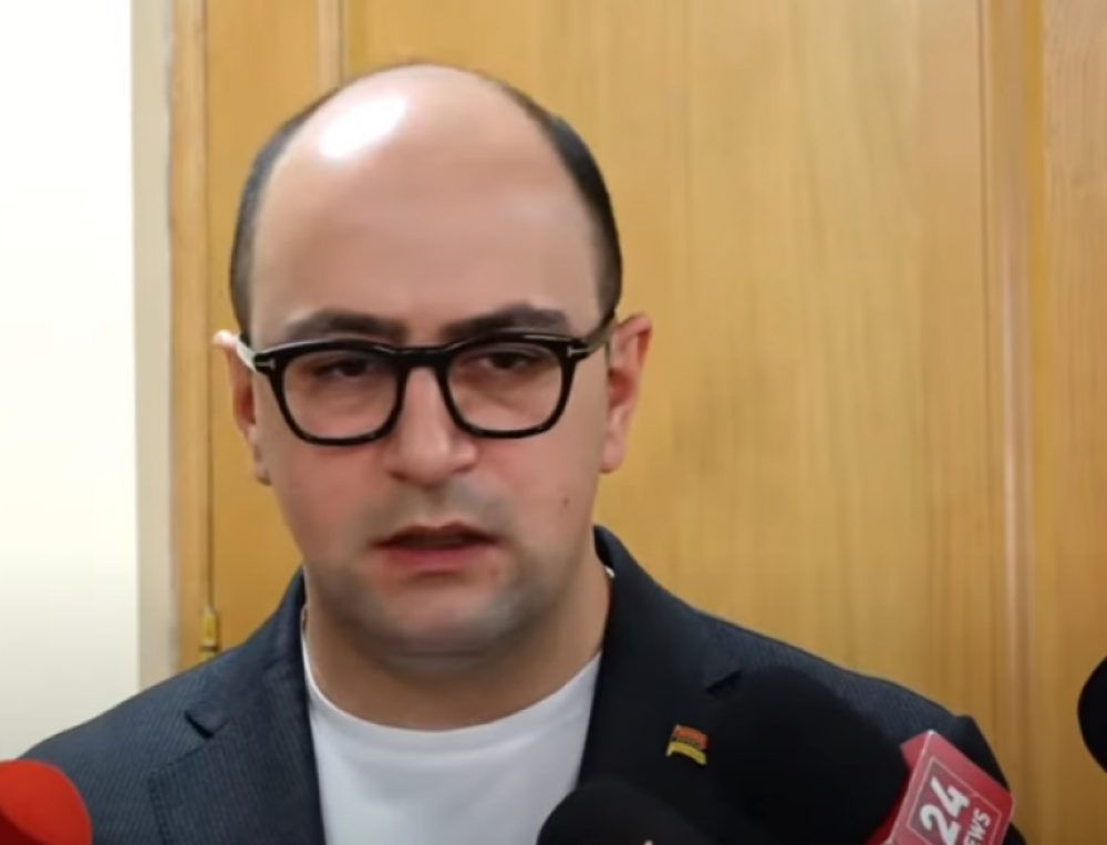 ՀՀԿ-ի և նրա պատգամավորական խմբակցության վրա որևէ մեկը ժամկետներ դնել չի կարող. Մամիջանյանը՝ Սաղաթելյանի հայտարարության մասին