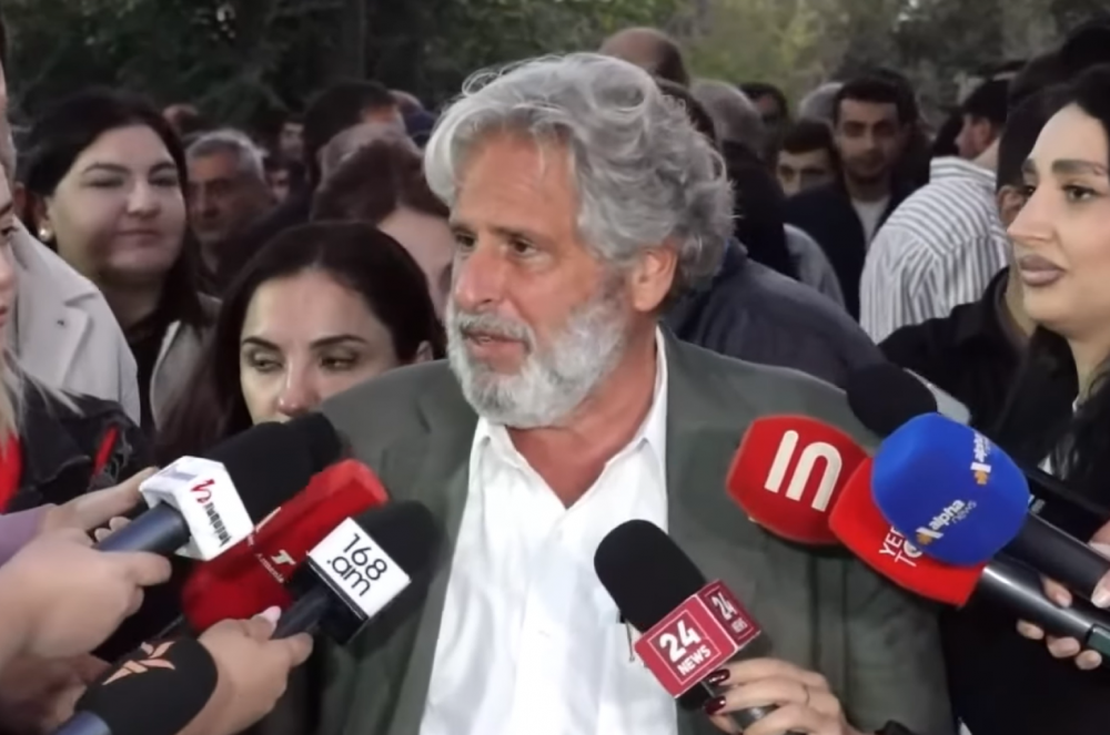 Ես իմ 45 տարվա պրակտիկայում չեմ տեսել երկրի ղեկավար, ով նման բառապաշար է կիրառում Եկեղեցու վերաբերյալ․ Ամստերդամը՝ Փաշինյանի մասին