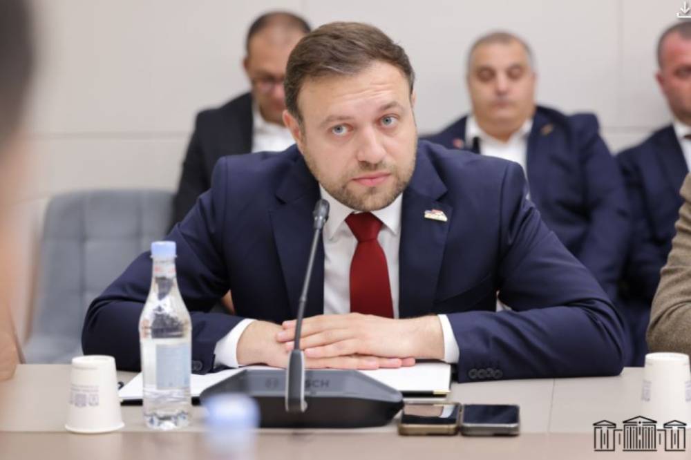 «Ուժեղ Հայաստանը» հանդես է գալու «Խաղաղություն՝ առանց զիջումների» ծրագրով. Տիգրան Աբրահամյան (Տեսանյութ)