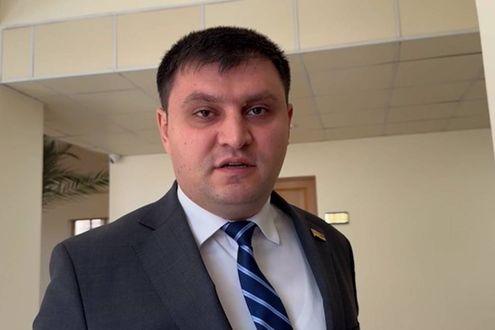Բռունցքով ընդդիմադիր պատգամավորին հարվածելո՞վ եք Եվրոպա գնում. հարց` ՔՊ պատգամավորին