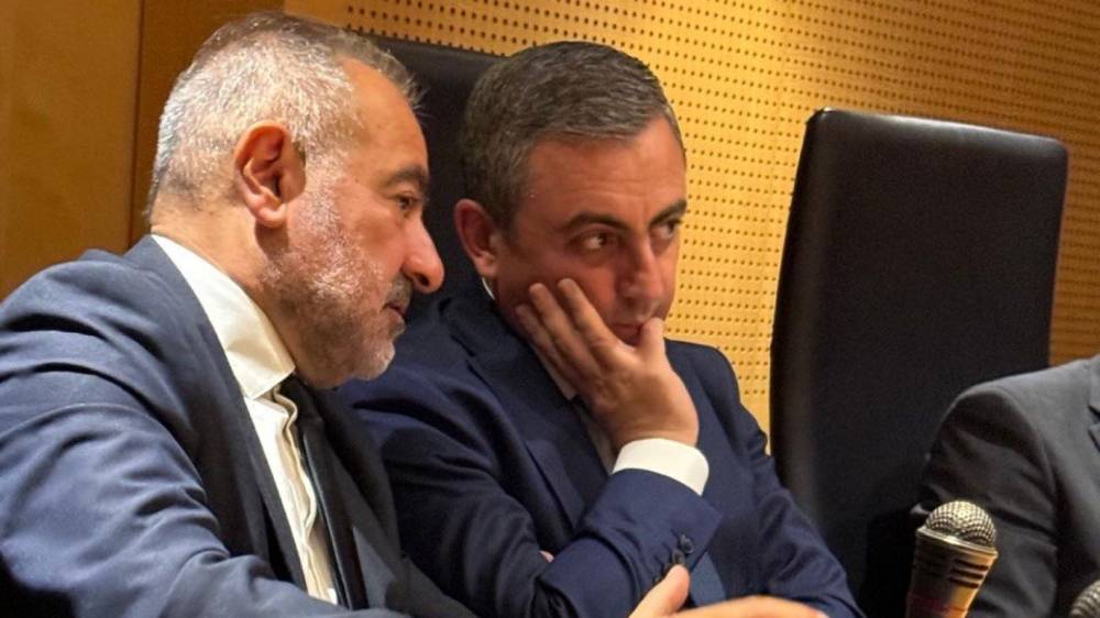 Իշխան Սաղաթելյանը Փարիզում հանդիպել է Օլիվիե Ֆորի հետ