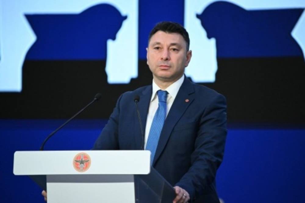 ՔՊ ներկայացուցիչներն, իրար հերթ չտալով, ասում են՝ ի՞նչ ենք զիջել․ Շարմազանովը հիշեցնում է