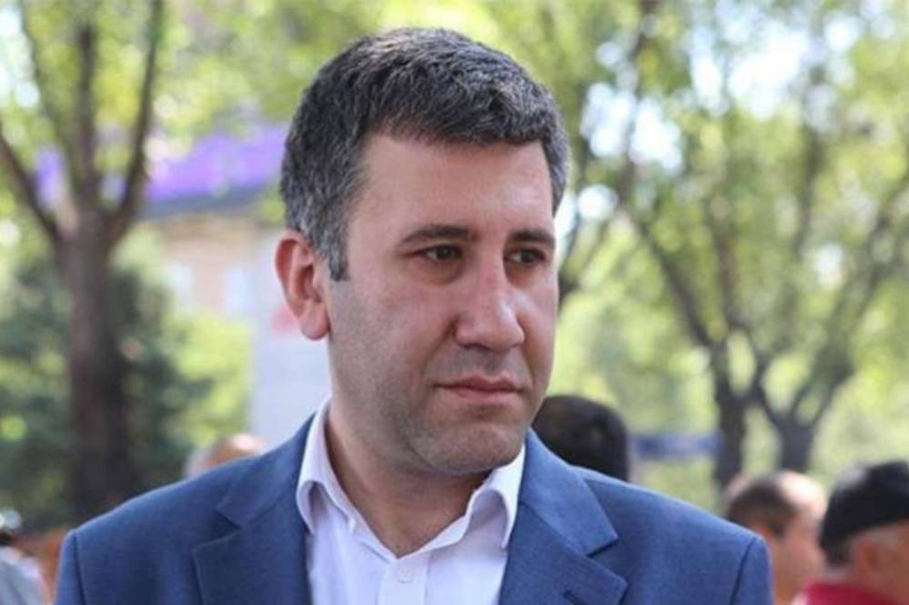Գլխների՛դ կպչի ձեր «ինքնիշխանությունը»․ Մելիքյանը՝ ՔՊ-ին ու «փորձագետներին»