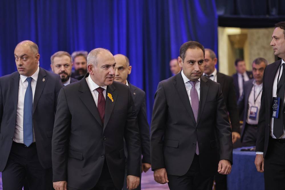 «Պետք է առաջիկայում մեր միջազգային գործընկերների հետ վերահետազոտենք մեր ընդերքը․ ոչ մետաղական հանքանյութերի շահագործման խնդիրը նույնպես հրատապ է»․ Փաշինյան