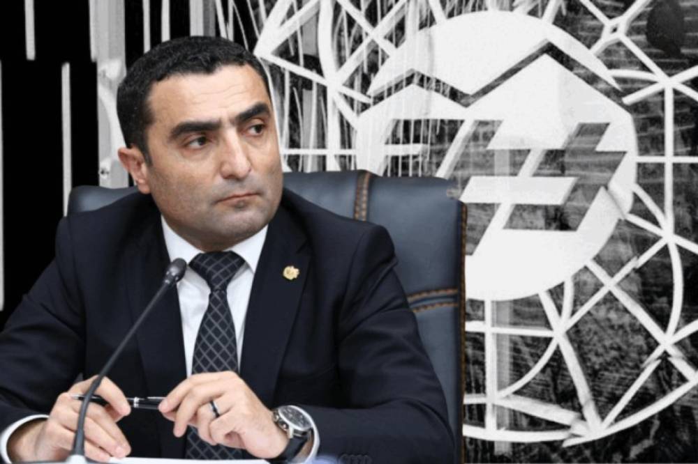 ՀԷՑ-ի բաժանորդ դառնալու հայտերի այս ահռելի աճը պայմանավորված է թե՛ տնտեսության աճով, և թե՛ ժամանակավոր կառավարման շրջանում նոր միացումների սակագների էական նվազեցմամբ. Պետրոսյան