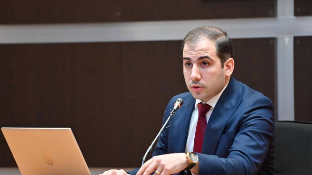 14 բլոգերի համար ճաշ, նվերներ, ծաղիկներ․ «Հրապարակ»