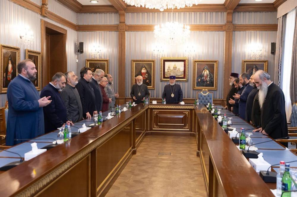 Կոչ ենք անում խորհրդարանական մեծամասնությանը դրսևորել սթափություն և պատասխանատվություն, գործել բացառապես սահմանադրական լիազորությունների շրջանակում․ Մայր Աթոռ