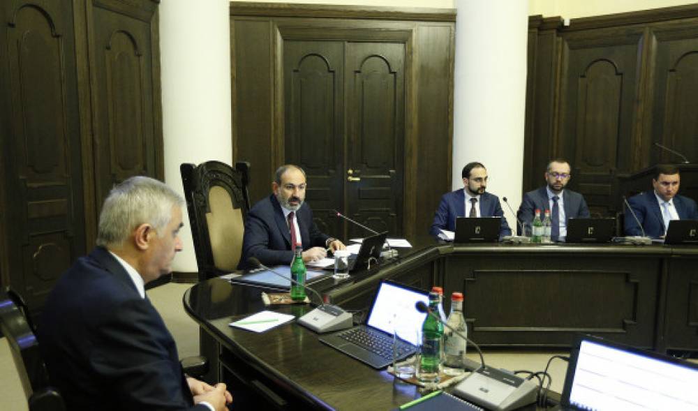 Կառավարությունը նիստ է անցկացնում. ուղիղ