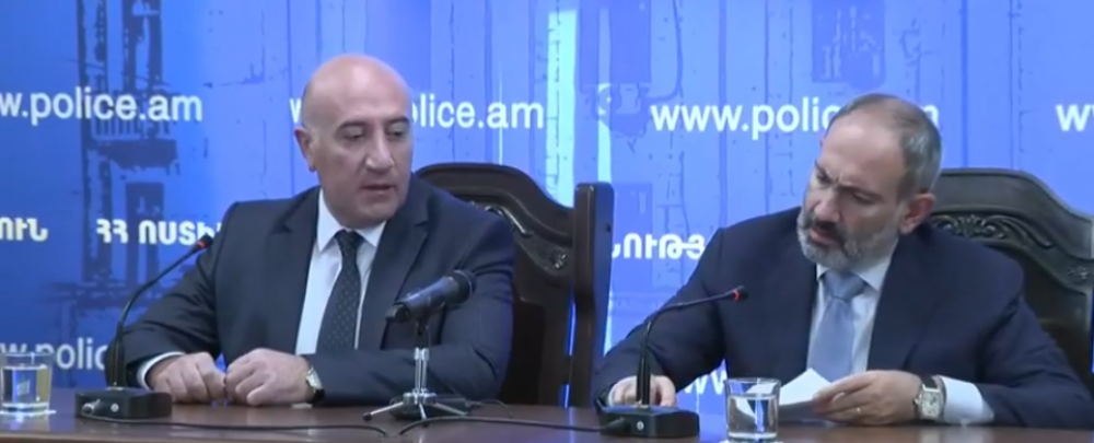 Նիկոլ Փաշինյանը ներկայացնում է նոր ոստիկանապետին. տեսանյութ