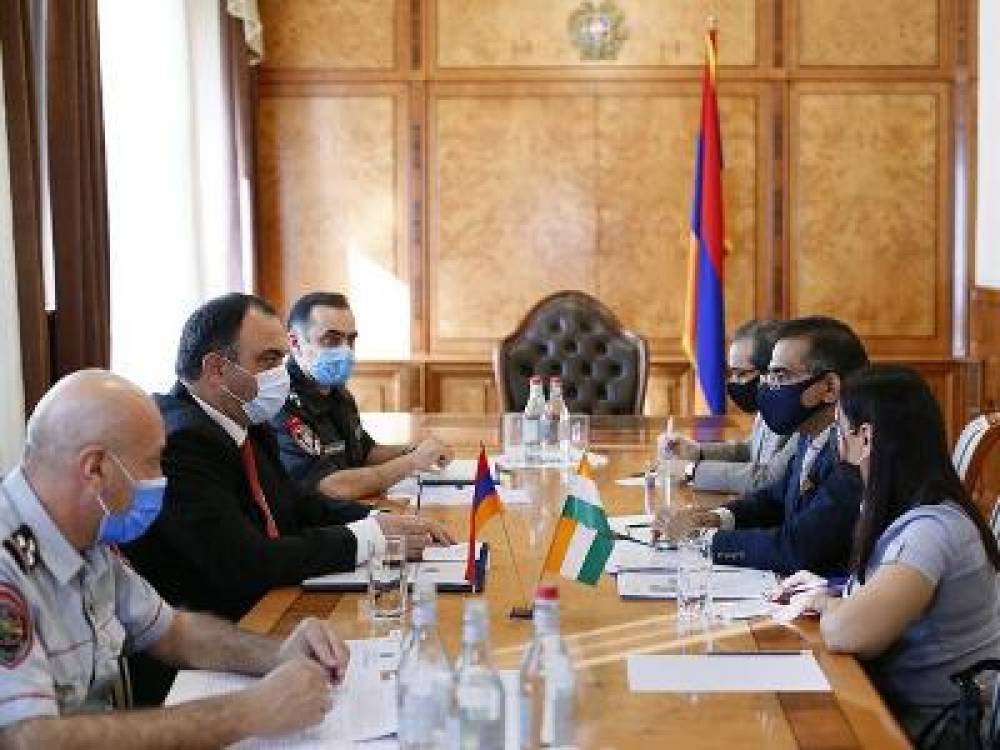 Ոստիկանության պետն ընդունել է Հայաստանում Հնդկաստանի դեսպանին