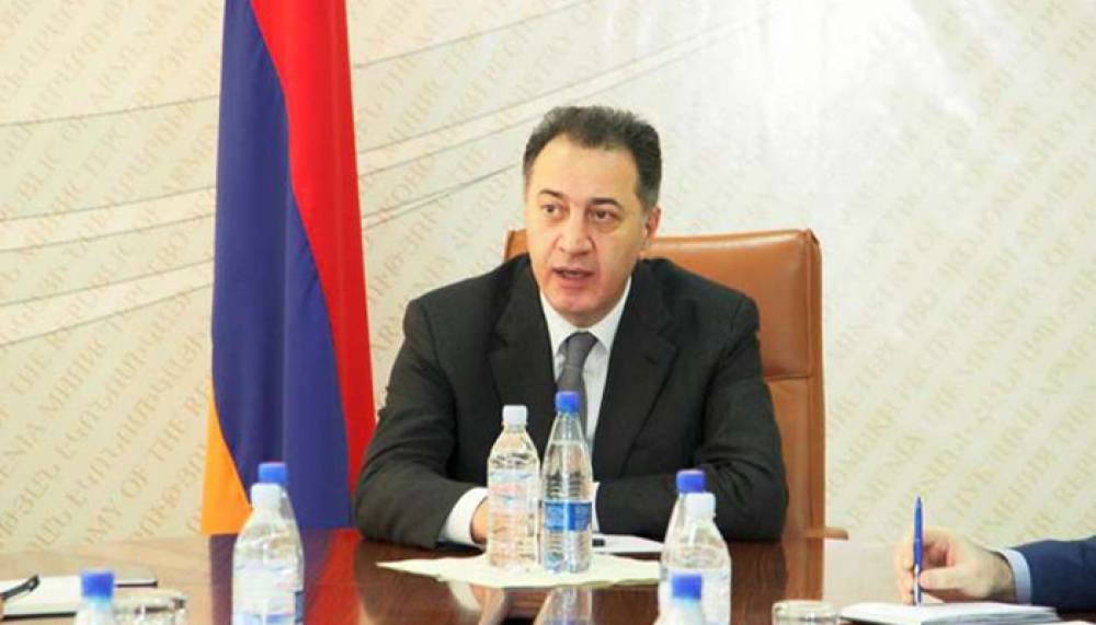 «Ի՞նչ են քննարկում, ու՞մ են զբաղեցնում, մոլորեցնում ու շեղում՝ նույնպես անհայտ է». Կարեն Ճշմարիտյան