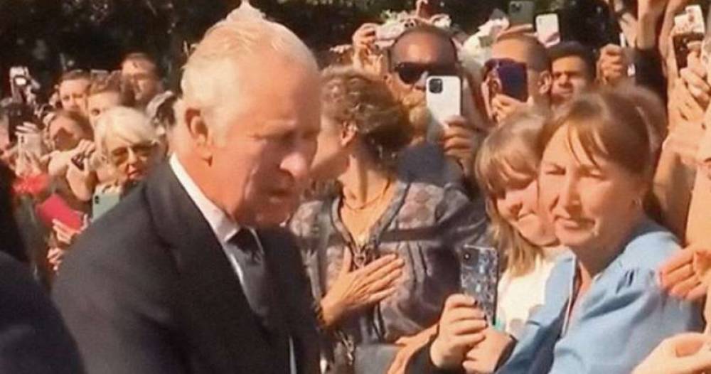 Ինչպես է Կառլ III-ը ժամանել է Բուքինգհեմյան պալատ