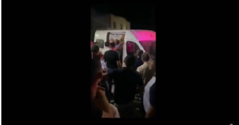 Ոստիկանությունը վախվորած է մեկնաբանում Վեդիում թուրքերի հետ գիշերվա միջադեպը