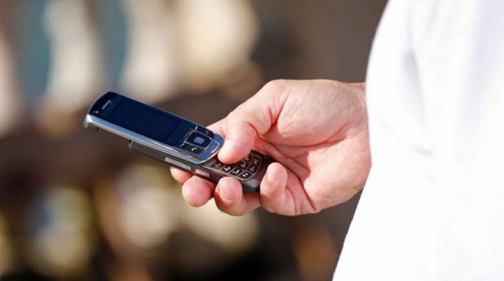 Ռուսները սկսել են զանգվածաբար լարային ականջակալներ և կոճակով հեռախոսներ գնել