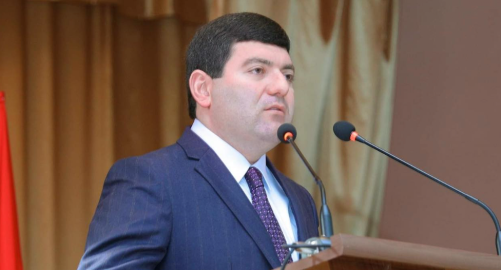 Ցավով տեղեկացնում ենք, որ Ադրբեջանի կողմից սանձազերծված մարտական գործողությունների ժամանակ զոհվել է Մասիս համայնքի բնակի.Դավիթ Համբարձումյանը լուսանկար է հրապարակել