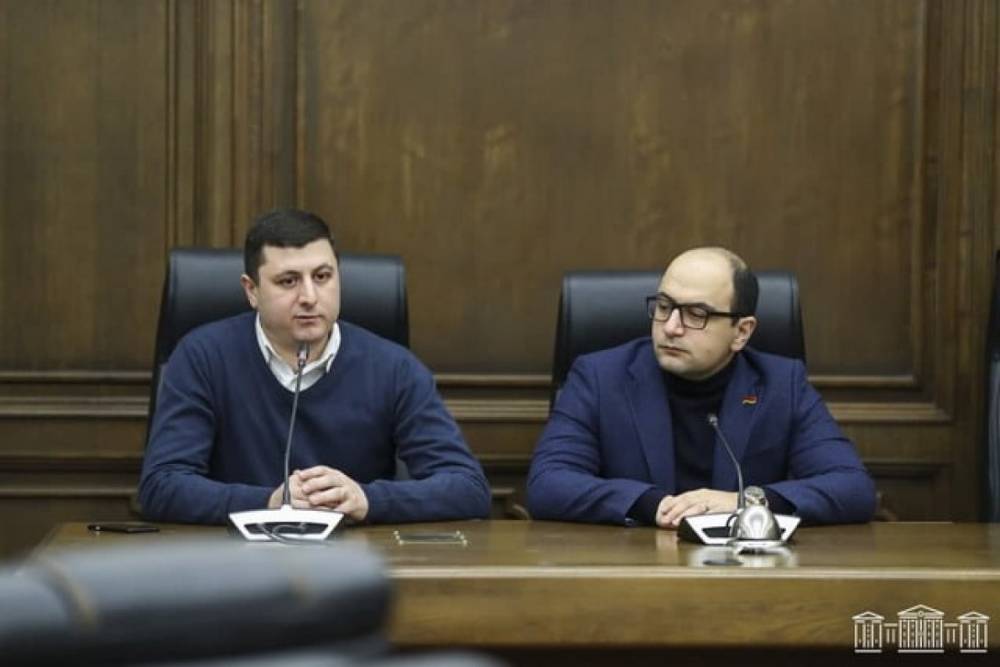 «Պատիվ ունեմ» խմբակցության անդամները շարունակում են հանդիպումները ընդդիմադիր քաղաքական ուժերի և գործիչների հետ