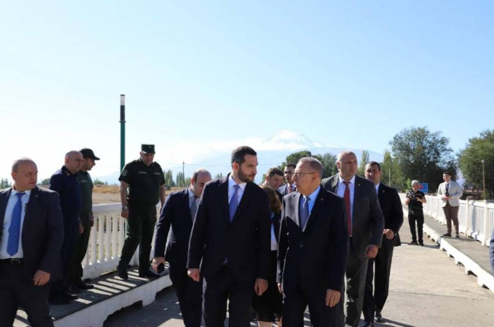 Սերդար Քըլըչը ժամանել է Հայաստան. նրան դիմավորել է Ռուբեն Ռուբինյանը