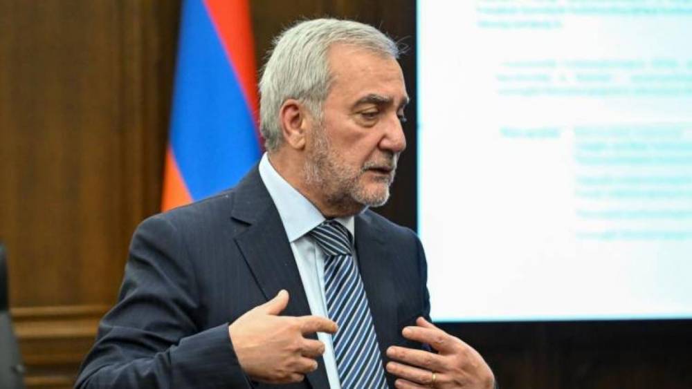 Ինտրիգը պահում է․ «Հրապարակ»